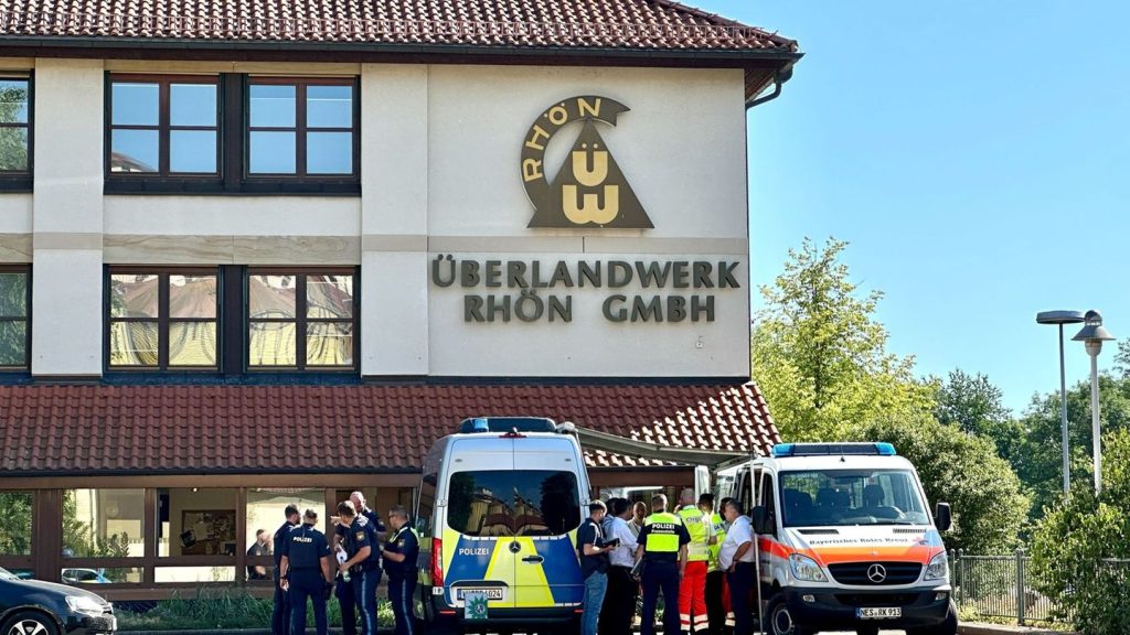 Bayern: Frau in Firma getötet – Verdächtiger wohl psychisch krank