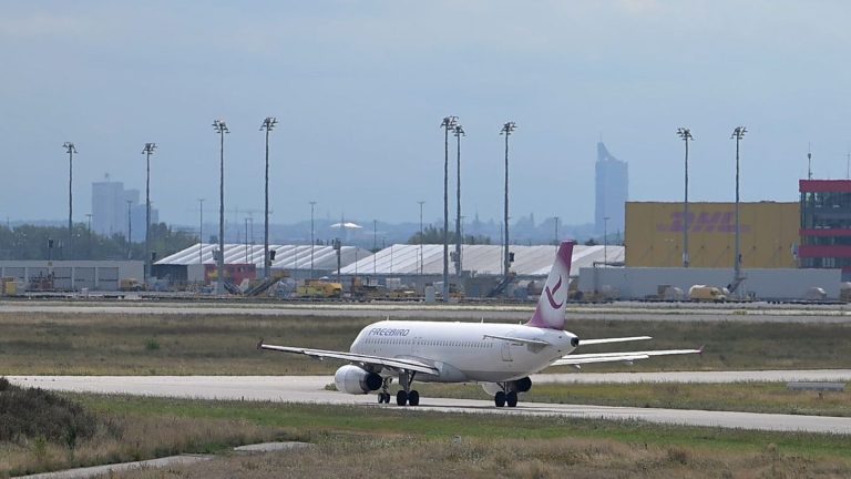 Verschärfte Migrationspolitik: Nächster Abschiebeflug gestartet – Ziel ist Irak