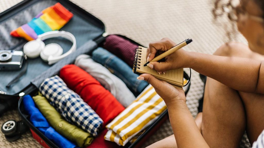 Koffer packen: Packliste für den Sommerurlaub: Das sollte in Ihrem Gepäck nicht fehlen