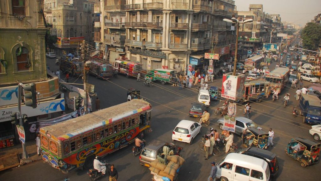 Pakistan: Mann findet vermissten dreijährigen Neffen als Bettler wieder