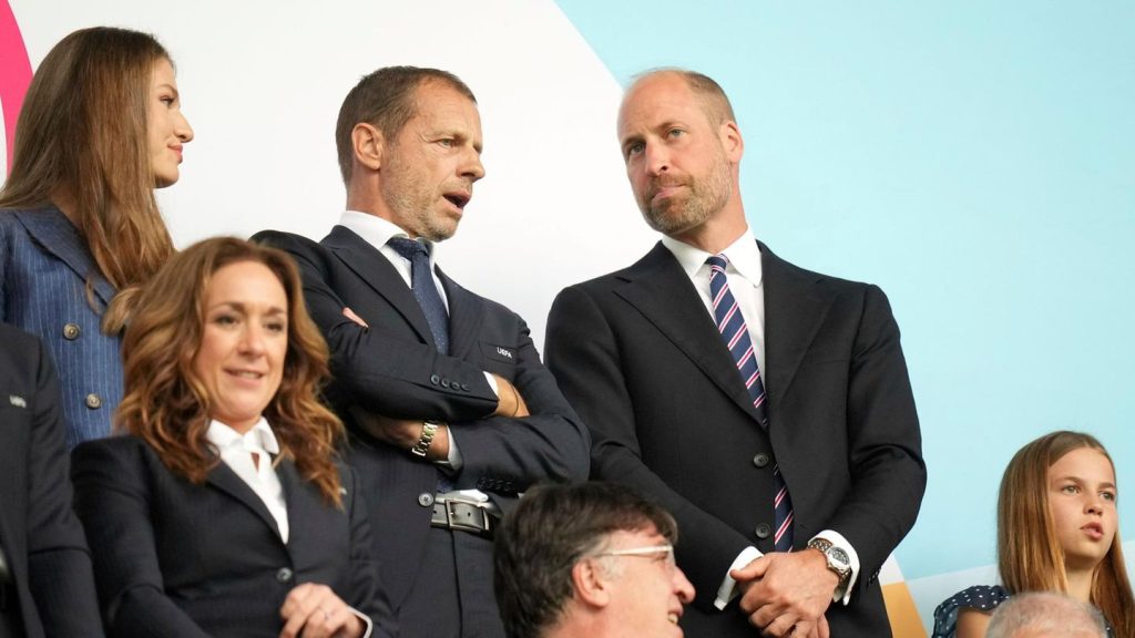 Endspiel in Basel: Diese Royals und Promis fiebern beim EM-Finale auf der Tribüne mit