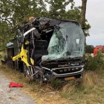 Niedersachsen: Reisebus mit Senioren kommt von Straße ab – sechs Verletzte