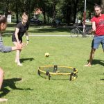 Spikeball: Trendsport aus den USA: Das ist "Roundnet" – und das sind die Spielregeln