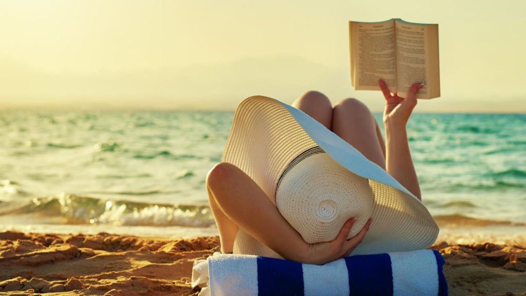 Krimis & Thriller: Gänsehaut am Strand: Hier finden Sie 10 schaurige Bücher für den Urlaub