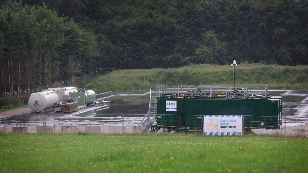 Umstrittenes Energieprojekt: Greenpeace protestiert auf Bohrplatz gegen Gasförderung