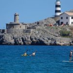 Im Westen der Urlaubsinsel: Flugzeug stürzt vor Mallorca ab – Vater und Sohn sterben