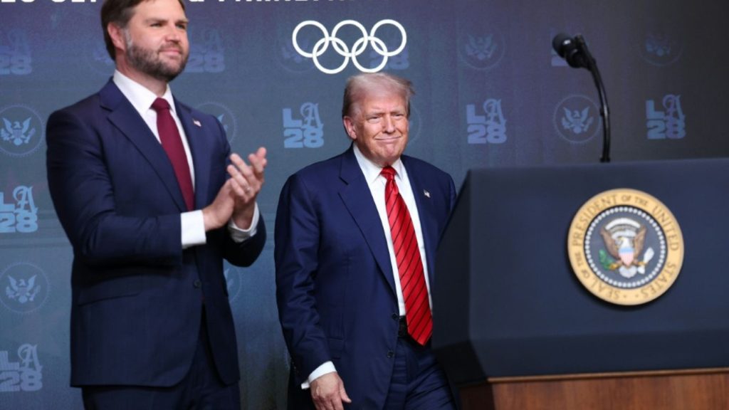 "Höchstwahrscheinlich": Trump bringt Vance als Präsidentschaftskandidaten ins Spiel