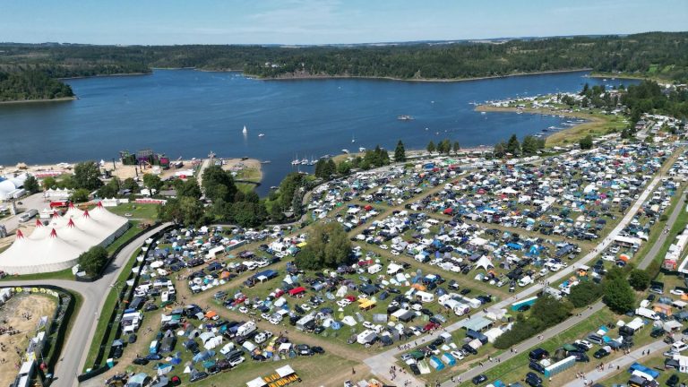 Festival: Zehntausende warten auf Startschuss beim "SonneMondSterne"
