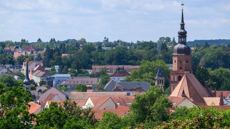 Volksfest: Spremberg sichert Volksfest - Zehntausende Besucher erwartet