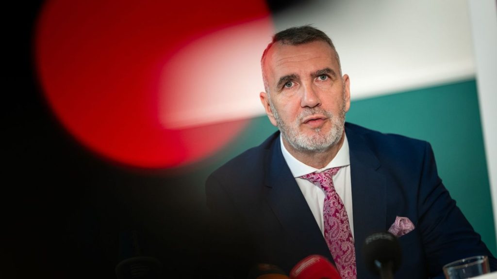 Reformen: Schneller, einfacher, digitaler: Schütz plant Baupaket