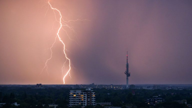 Wetter: Rund 47.000 Blitze in Niedersachsen gezählt