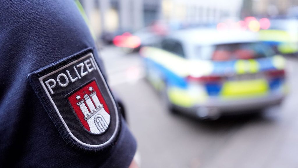 Hamburg: Dienstwaffe von Zivilfahnder gestohlen - Festnahme