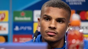 Fußball-Transfer: Thiaw wechselt nach Newcastle - und macht Schalke froh