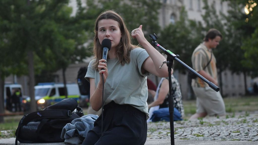 Klimaproteste: Neubauer schließt sich Protest gegen Gasbohrung an