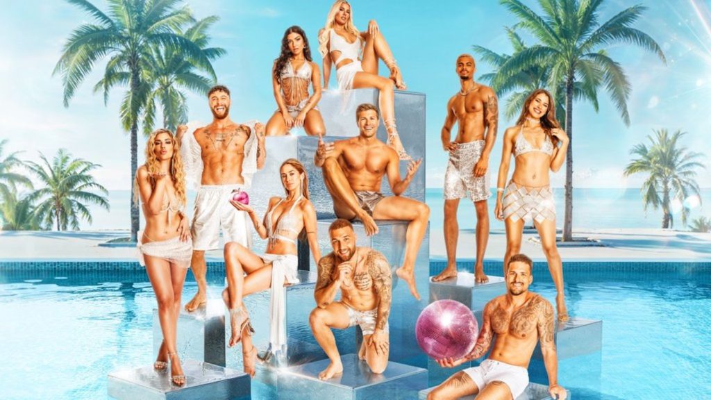 "Love Island VIP": Erstes Gruppenfoto der prominenten Teilnehmer