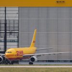 Tarifabschluss: Tarifeinigung: Mehr Geld für Beschäftigte am DHL Hub Leipzig
