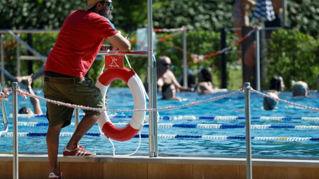 Massenschlägerei mit fünf Verletzen in Freibad in Berlin-Neukölln