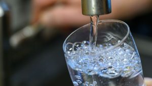 Umfrage: Hitze: Kommunale Versorger rechnen mit mehr Wasserengpässen