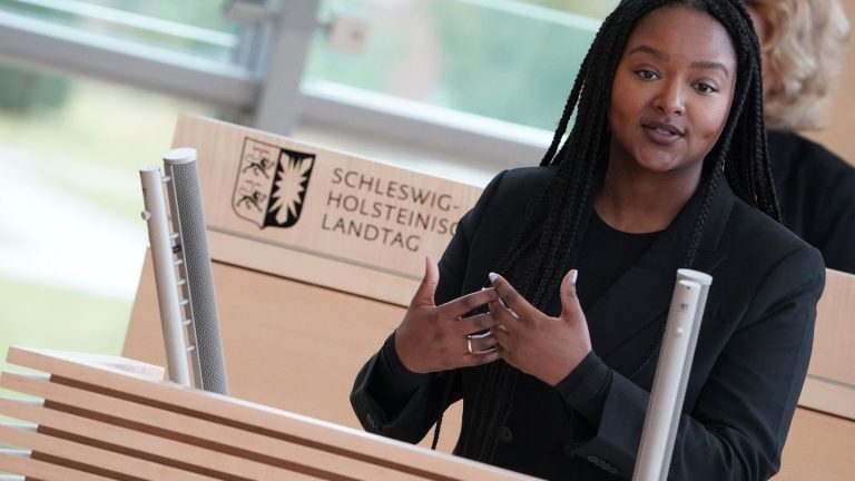 Landesregierung: Sozialministerin Touré nimmt Arbeit wieder auf