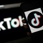 Umfrage: Mehr als die Hälfte der Deutschen für Online-Netzwerk-Verbot für Jugendliche