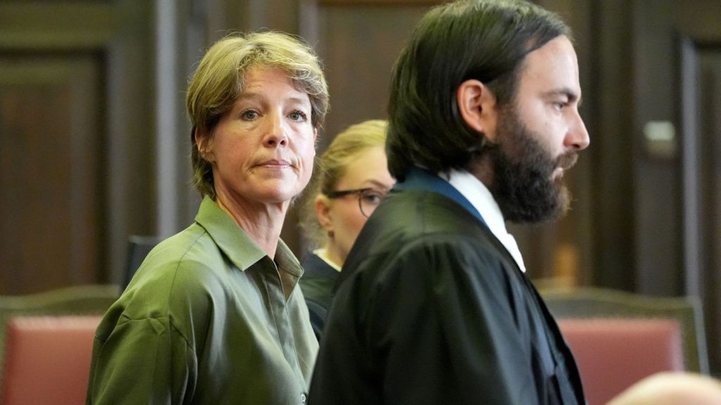 Befragung der Angeklagten: Block: Von Gewaltvorwürfen bei Entführung erst später gehört