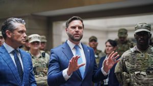 Soldaten in US-Hauptstadt: Vance besucht Nationalgarde - Proteste in Washington