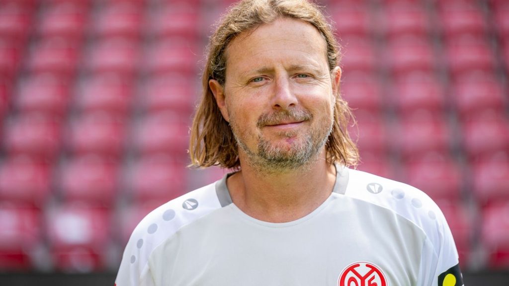 Europapokal: Henriksen sieht Weiper-Wirbel gelassen: "Kleines Thema"