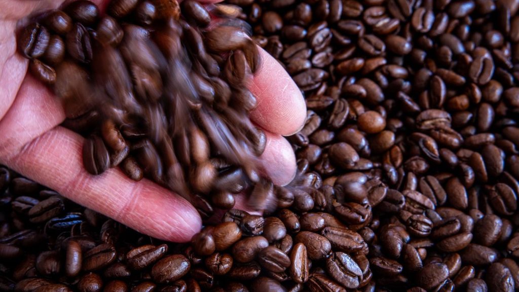 Kriminalität: Mutmaßlicher Kaffeedieb auf frischer Tat ertappt