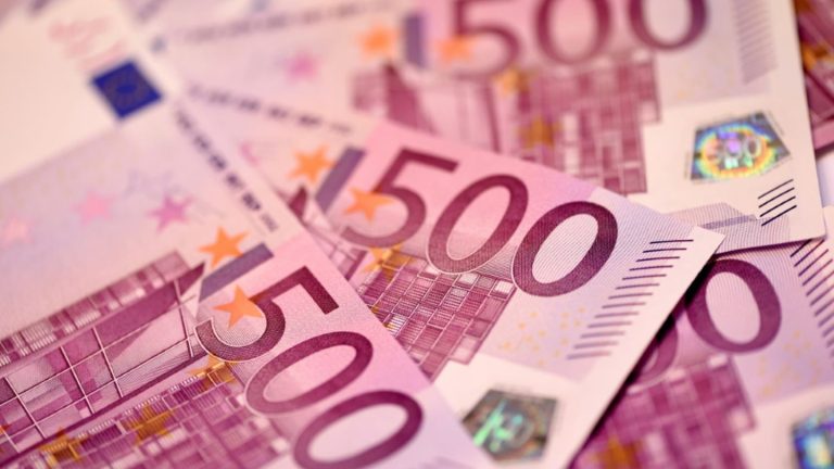 Staatsdefizit im ersten Halbjahr um rund 19 Milliarden Euro gesunken