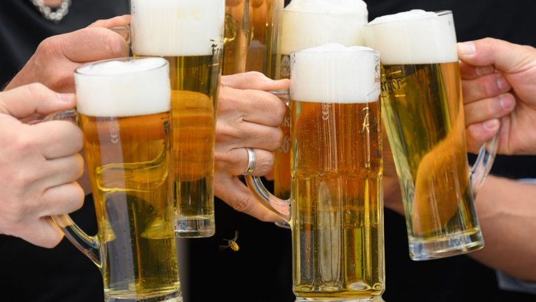 Tarifvertrag: Einigung im Tarifstreit der Brauereien im Osten