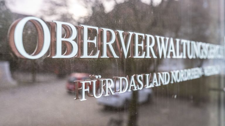 NRW-Oberverwaltungsgericht: Gericht kippt Verbot für Protest-Camp gegen Rheinmetall