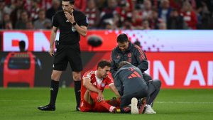Fußball-Bundesliga: Kimmichs Meckern beim Schiri mit Erfolg: "Geht doch nicht"