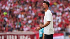 Fußball-Bundesliga: Wagner siegt bei Debüt - Stuttgart und Leverkusen patzen