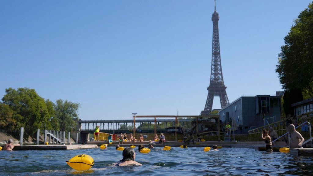 Schon über 80.000 Besucher: Freibäder in der Seine in Paris sind Riesenerfolg