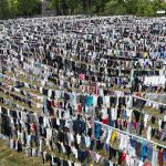 Spaß-Aktion mit großem Ziel: Längste Leine mit Socken - Zeulenroda-Triebes will Rekord