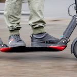 Unfall: Auto erfasst zehnjährigen E-Scooter-Fahrer in Hünfelden
