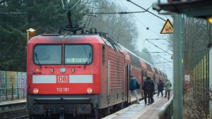 Defekte Oberleitung: Zugausfälle zwischen Kiel und Neumünster