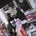 Wuppertal: Kioskbesitzer schließt Möchtegern-Räuber ein