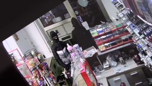 Wuppertal: Kioskbesitzer schließt Möchtegern-Räuber ein
