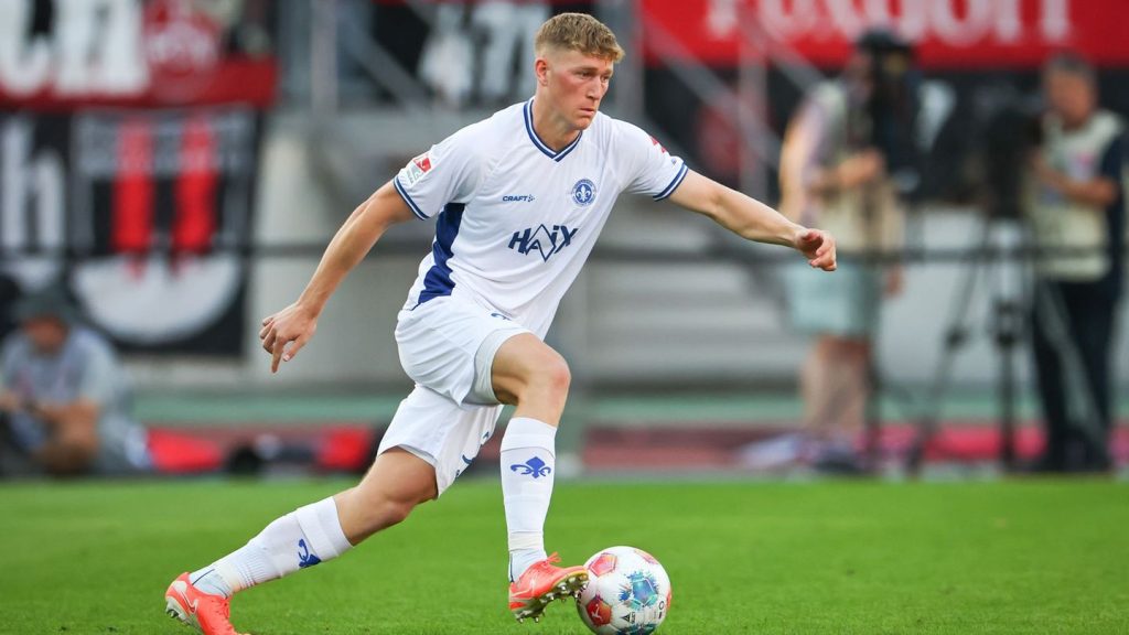 Fußball: Riedel wechselt von Darmstadt zu Espanyol Barcelona