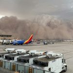 Staubsturm im US-Bundesstaat Arizona hüllt Großstadt Phoenix in Dunkelheit