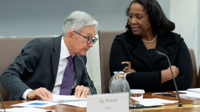 Banken: Trumps Machtkampf mit der Fed - Muss die Vorständin gehen?