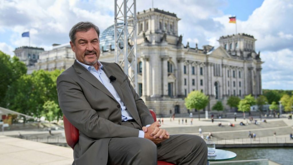 Söder kritisiert Gesetz zu "Fragebogen-Armee" und fordert Wehrpflicht