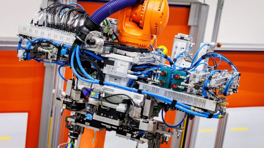 Dauerkrise: Bayerns Metall- und Elektroindustrie streicht 18.000 Jobs