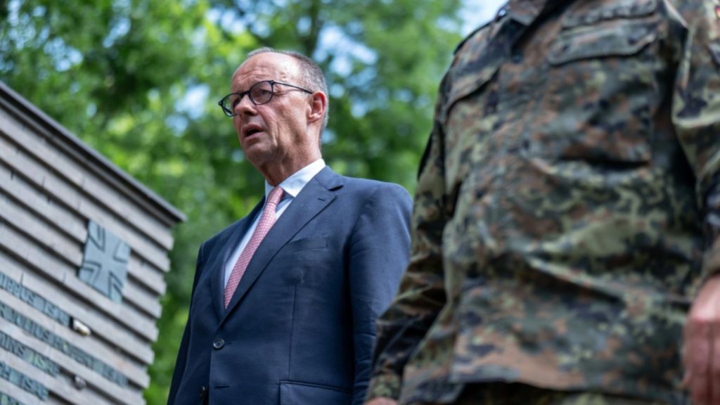 Kanzler Merz zu Antrittsbesuch bei Marine in der Ostsee