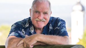 Leute: Bernd Helfrich wird 80: Stolz auf Chiemgauer Volkstheater