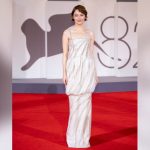 Emma Stone in Venedig: Sie strahlt in silbernem Dress