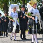 Bunte Kleider: Heimat- und Trachtenfest in Burg gestartet