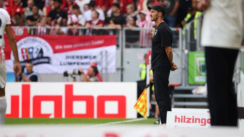 Fußball-Bundesliga: Fehlstart vermeiden: SC vor Kölner Aufstiegseuphorie gewarnt