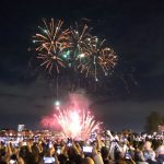 Feuerwerk über dem Rhein: Tausende bei Kölner Lichtern